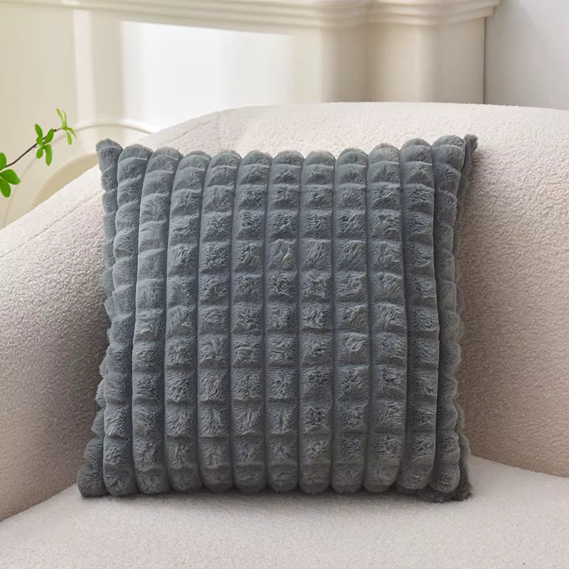 Wholesale Solid Color Cushion Cover Home Decorative Faux Rabbit Fur Cushion Cover Sofa Pillow Cover
